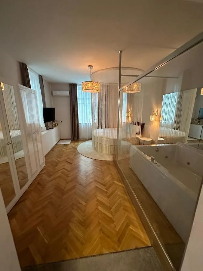 Luxury Apartment With Jacuzzi Szófia 0*,  Bulgária